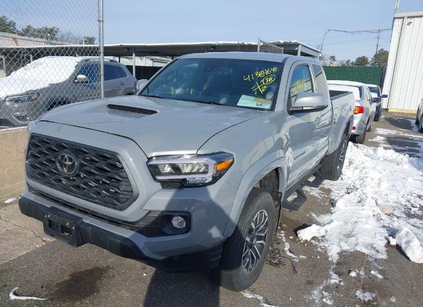 Photo 2 of 2021 Toyota Tacoma (VIN 3TYSZ5AN1MT014549)