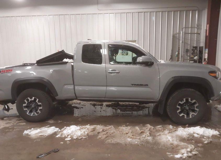 Photo 13 of 2021 Toyota Tacoma TRD OFF-ROAD (VIN 3TYSZ5AN1MT017046)