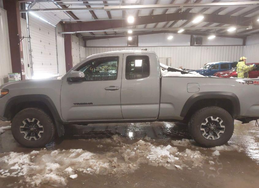 Photo 14 of 2021 Toyota Tacoma TRD OFF-ROAD (VIN 3TYSZ5AN1MT017046)