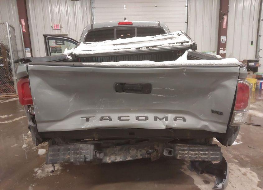 Photo 6 of 2021 Toyota Tacoma TRD OFF-ROAD (VIN 3TYSZ5AN1MT017046)