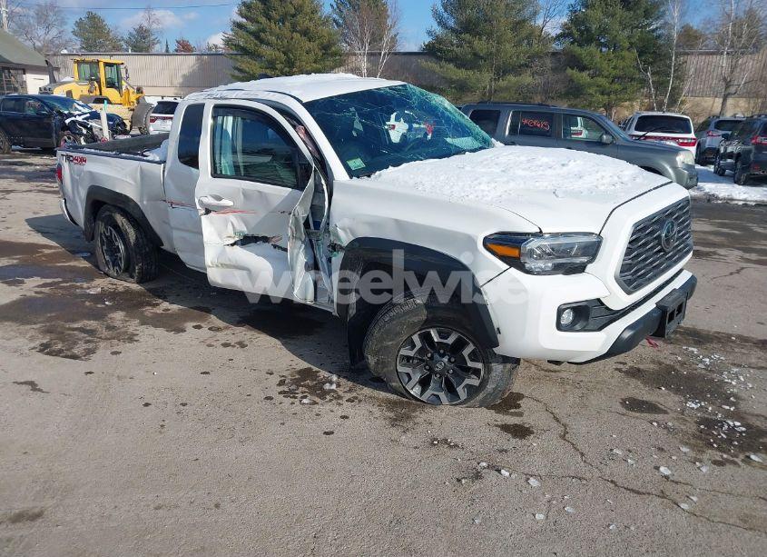 2022 Toyota Tacoma TRD OFF ROAD (VIN 3TYSZ5AN1NT053305) main photo