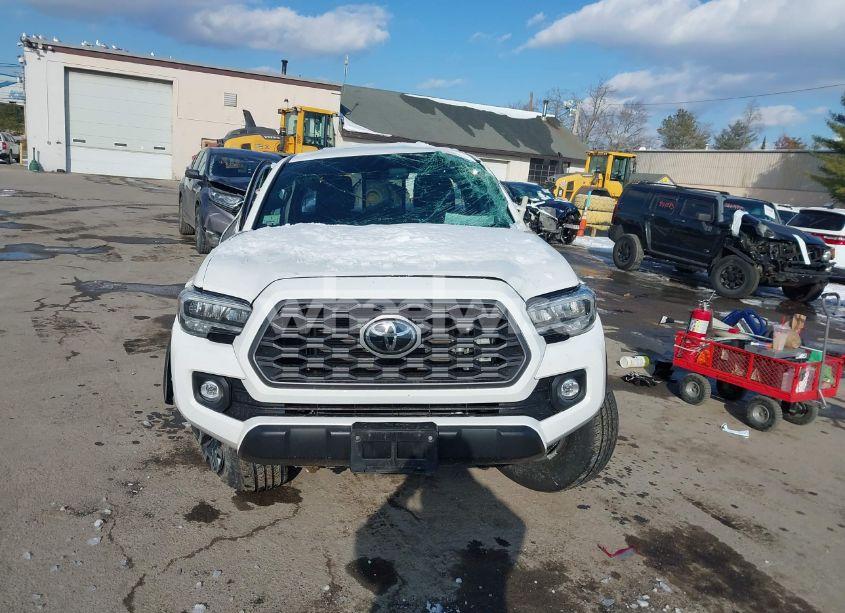 Photo 12 of 2022 Toyota Tacoma TRD OFF ROAD (VIN 3TYSZ5AN1NT053305)