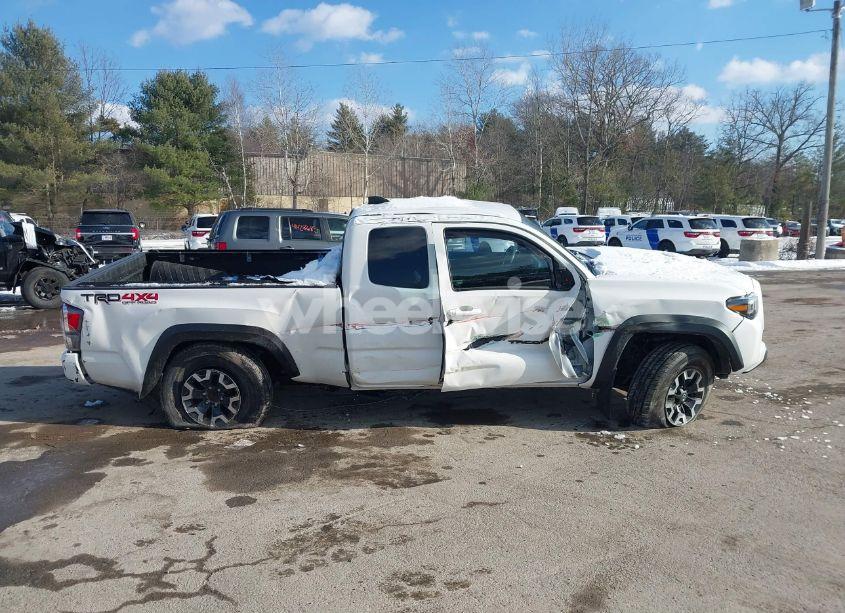 Photo 13 of 2022 Toyota Tacoma TRD OFF ROAD (VIN 3TYSZ5AN1NT053305)