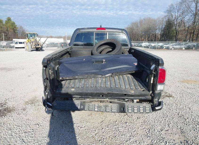 Photo 15 of 2021 Toyota Tacoma TRD SPORT (VIN 3TYSZ5AN2MT013572)