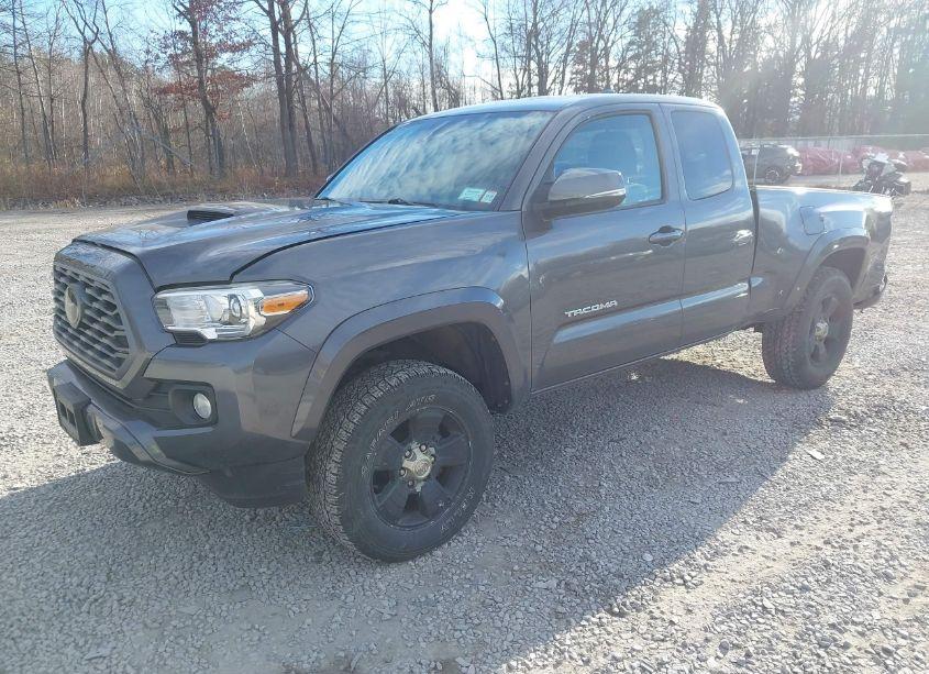 Photo 2 of 2021 Toyota Tacoma TRD SPORT (VIN 3TYSZ5AN2MT013572)