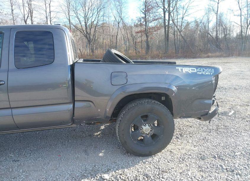 Photo 6 of 2021 Toyota Tacoma TRD SPORT (VIN 3TYSZ5AN2MT013572)