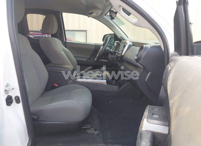 Photo 5 of 2021 Toyota Tacoma SR5 V6 (VIN 3TYSZ5AN3MT034673)