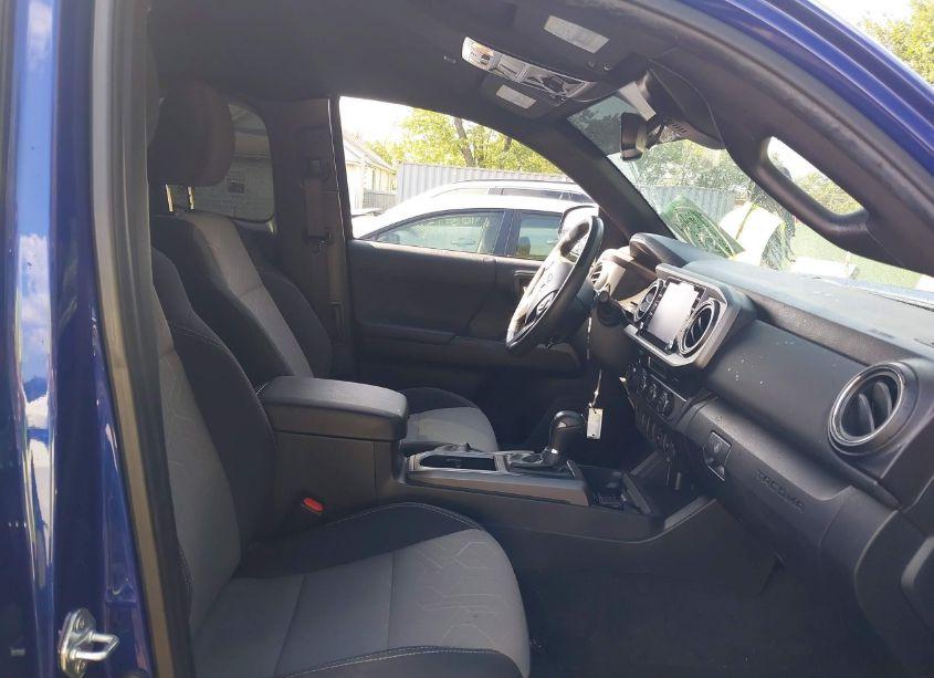 Photo 5 of 2022 Toyota Tacoma TRD OFF ROAD (VIN 3TYSZ5AN3NT075287)