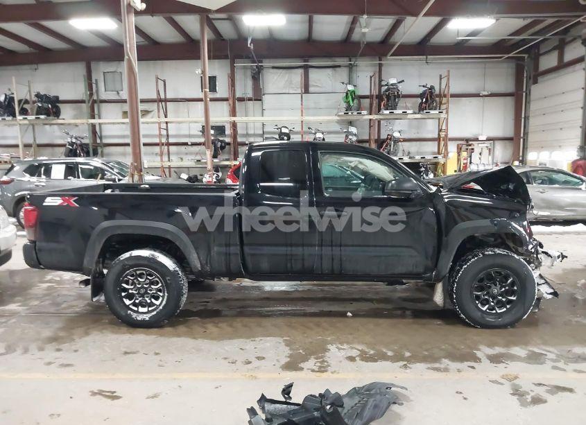 Photo 13 of 2022 Toyota Tacoma SR V6 (VIN 3TYSZ5AN3NT082899)