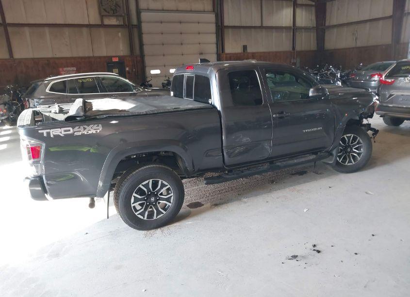 Photo 4 of 2022 Toyota Tacoma TRD SPORT (VIN 3TYSZ5AN6NT073744)