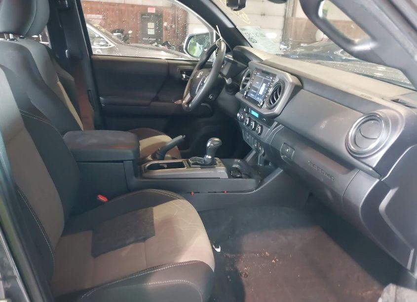 Photo 5 of 2022 Toyota Tacoma TRD SPORT (VIN 3TYSZ5AN6NT073744)