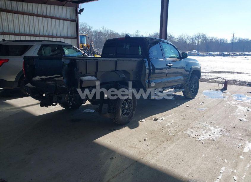 Photo 4 of 2020 Toyota Tacoma SR V6 (VIN 3TYSZ5AN7LT006907)