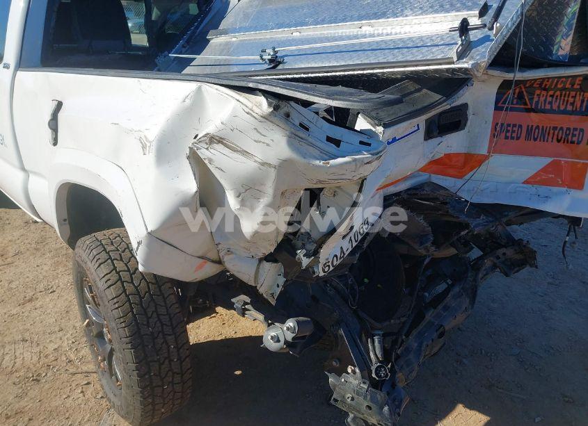 Photo 6 of 2021 Toyota Tacoma SR5 V6 (VIN 3TYSZ5AN8MT018520)