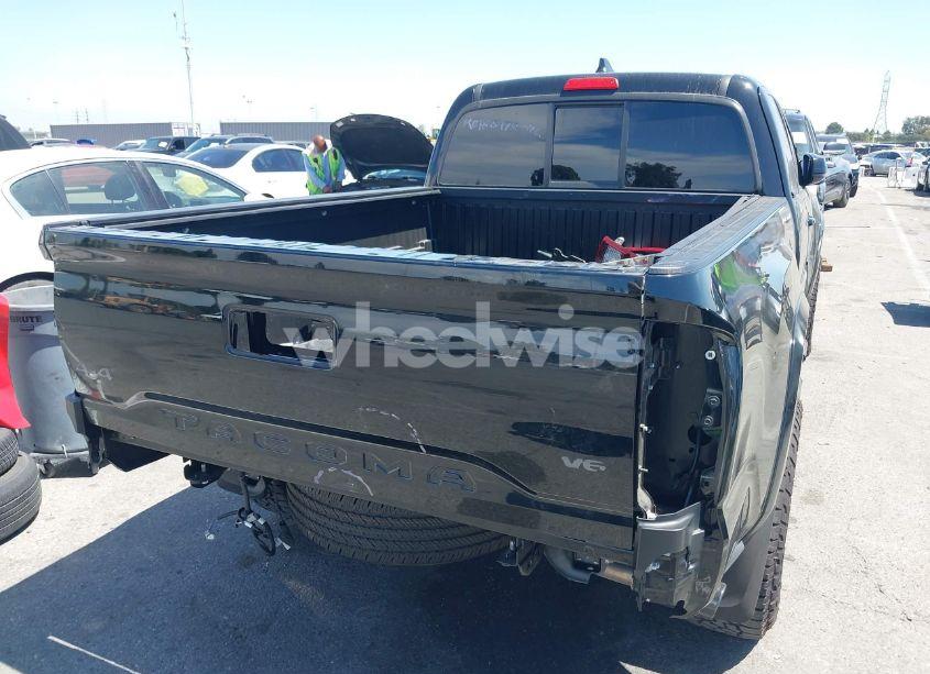 Photo 6 of 2022 Toyota Tacoma SR5 V6 (VIN 3TYSZ5AN9NT095317)