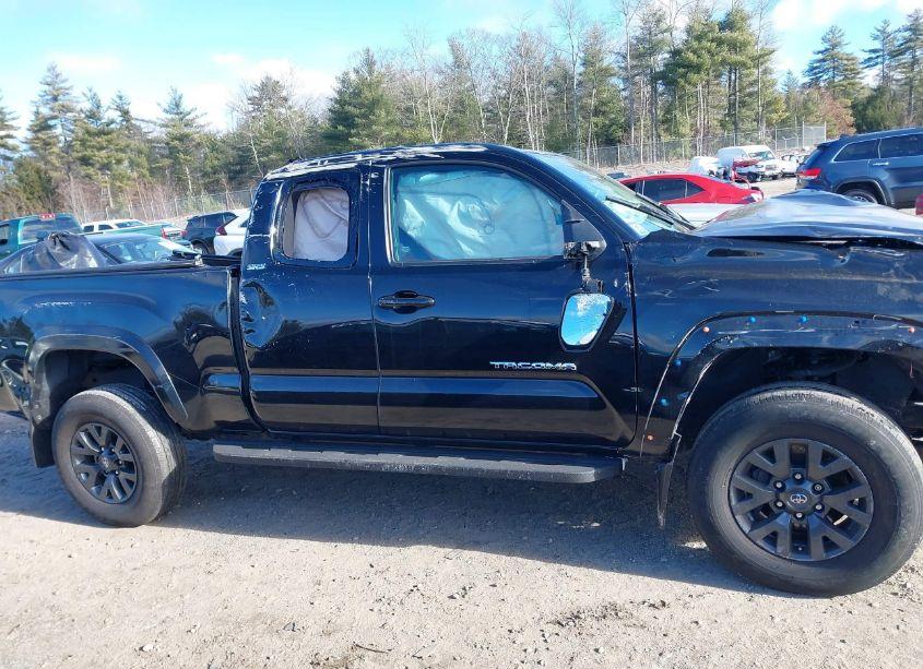 Photo 13 of 2020 Toyota Tacoma SR5 V6 (VIN 3TYSZ5ANXLT002060)