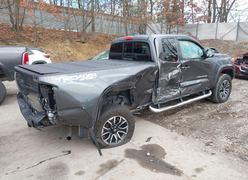 Photo 4 of 2021 Toyota Tacoma TRD SPORT (VIN 3TYSZ5ANXMT014307)