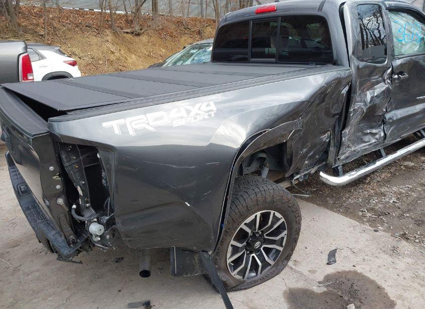 Photo 6 of 2021 Toyota Tacoma TRD SPORT (VIN 3TYSZ5ANXMT014307)