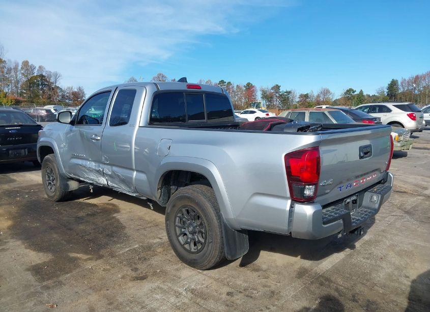 Photo 3 of 2022 Toyota Tacoma SR5 V6 (VIN 3TYSZ5ANXNT089302)