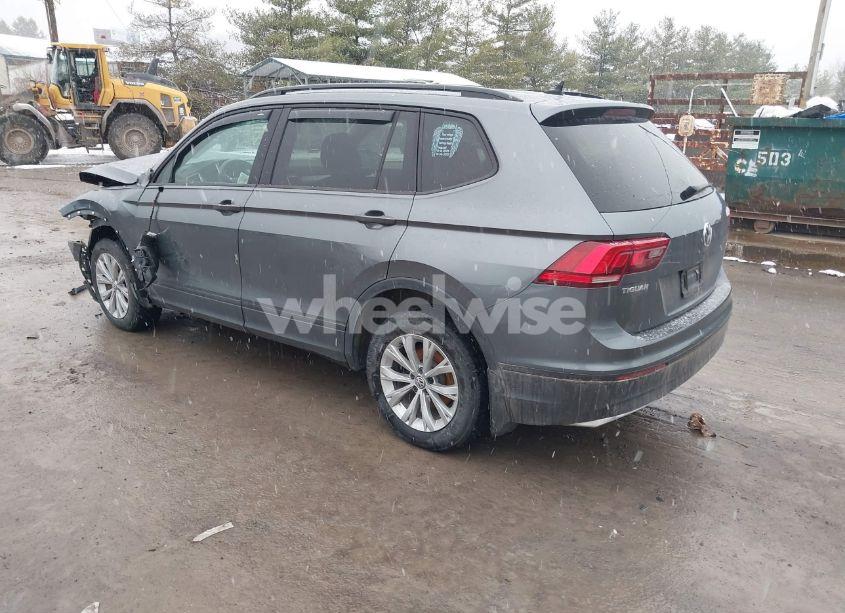 Photo 3 of 2020 Volkswagen Tiguan S (VIN 3VV0B7AX0LM123394)