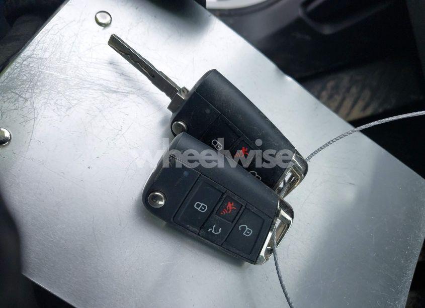 Photo 11 of 2021 Volkswagen Tiguan 2.0T S (VIN 3VV0B7AX0MM092097)