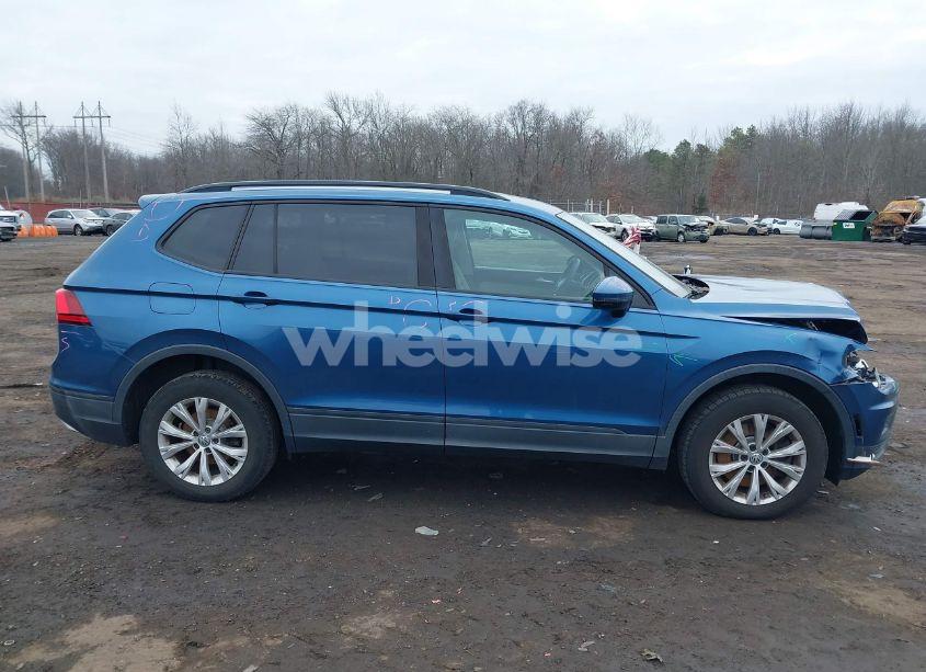Photo 13 of 2018 Volkswagen Tiguan 2.0T S (VIN 3VV0B7AX1JM067415)