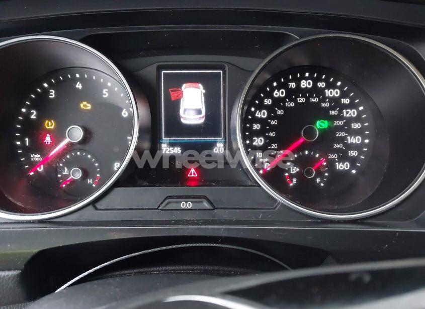 Photo 7 of 2018 Volkswagen Tiguan 2.0T S (VIN 3VV0B7AX1JM143571)