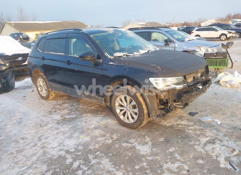 2020 Volkswagen Tiguan S (VIN 3VV0B7AX1LM172412) main photo