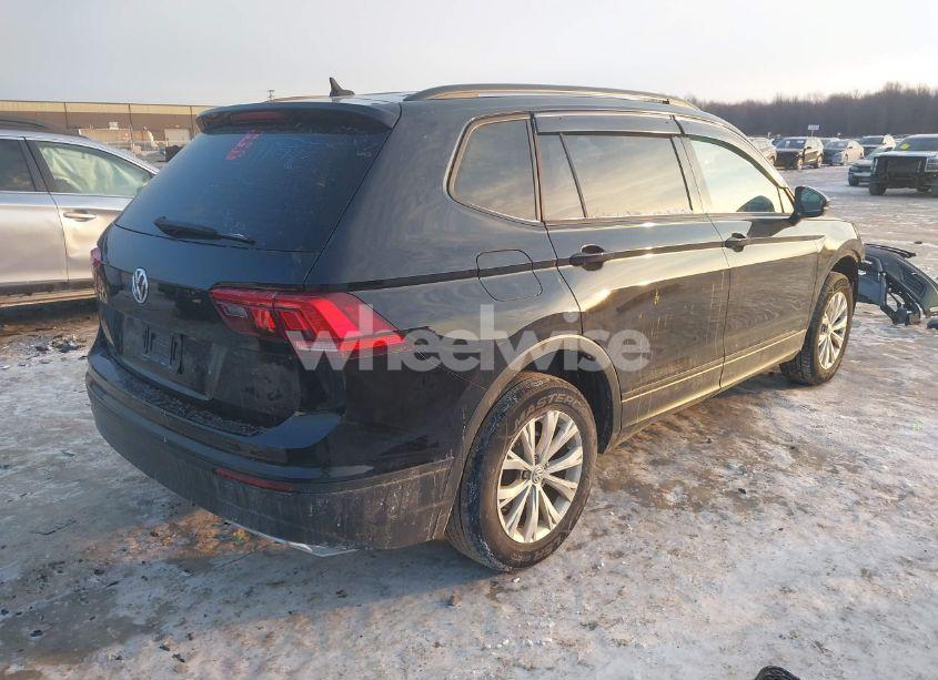 Photo 4 of 2020 Volkswagen Tiguan S (VIN 3VV0B7AX1LM172412)