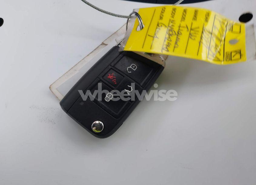 Photo 11 of 2022 Volkswagen Tiguan 2.0T S (VIN 3VV0B7AX1NM042942)