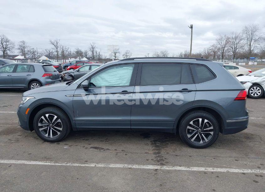 Photo 14 of 2022 Volkswagen Tiguan 2.0T S (VIN 3VV0B7AX1NM042942)