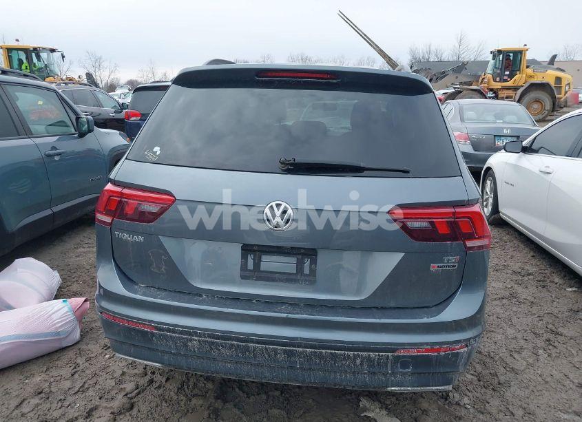 Photo 17 of 2018 Volkswagen Tiguan 2.0T S (VIN 3VV0B7AX3JM017728)