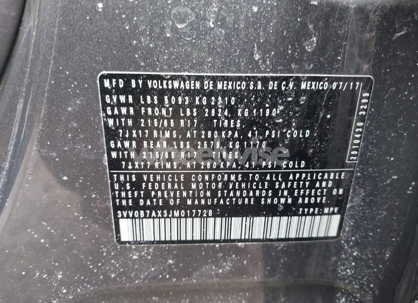 Photo 9 of 2018 Volkswagen Tiguan 2.0T S (VIN 3VV0B7AX3JM017728)