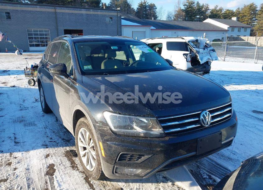 Photo 13 of 2018 Volkswagen Tiguan 2.0T S (VIN 3VV0B7AX3JM021763)