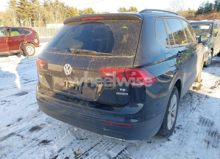 Photo 16 of 2018 Volkswagen Tiguan 2.0T S (VIN 3VV0B7AX3JM021763)