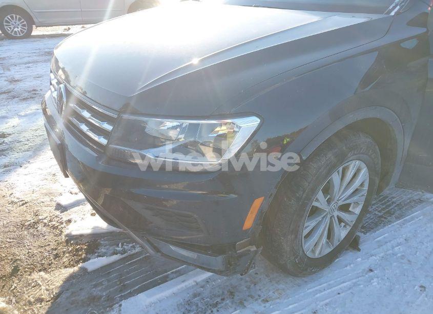 Photo 6 of 2018 Volkswagen Tiguan 2.0T S (VIN 3VV0B7AX3JM021763)