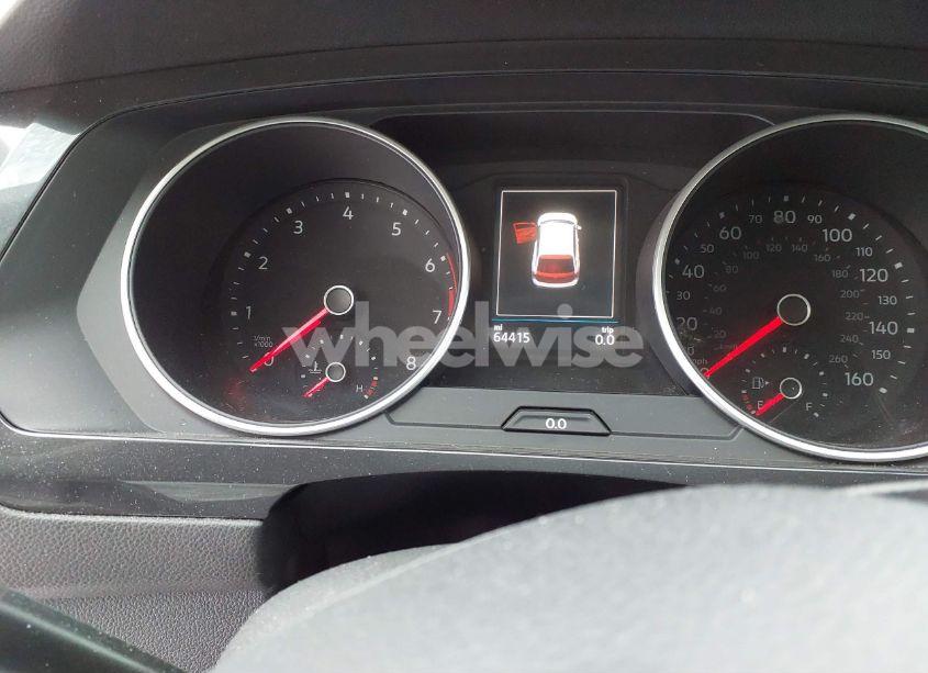 Photo 16 of 2018 Volkswagen Tiguan 2.0T S (VIN 3VV0B7AX3JM050390)