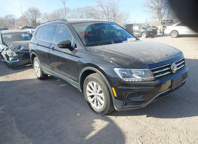 2018 Volkswagen Tiguan 2.0T S (VIN 3VV0B7AX3JM066475) main photo