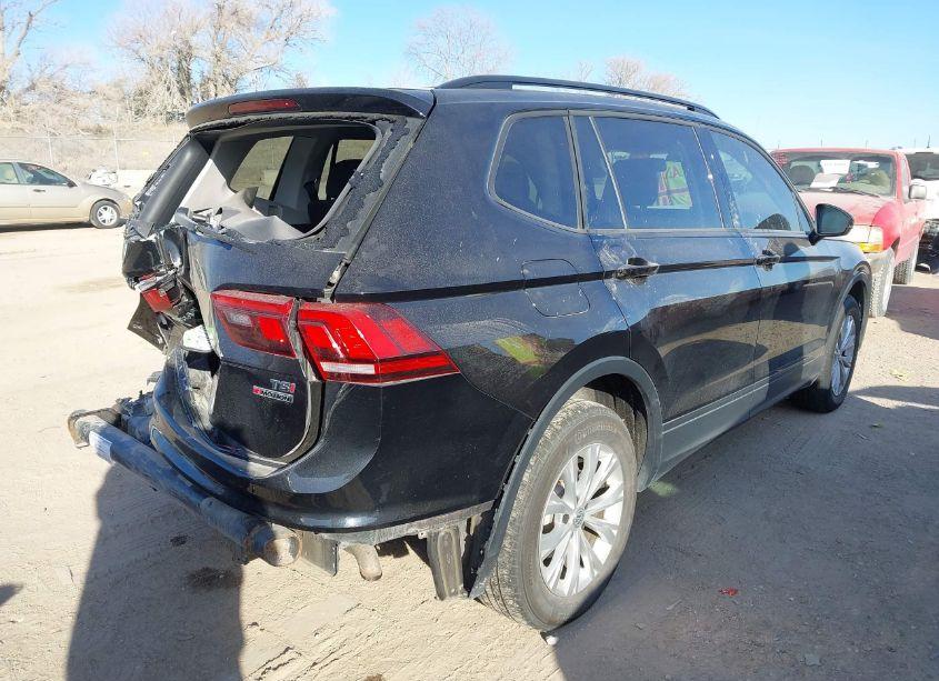 Photo 4 of 2018 Volkswagen Tiguan 2.0T S (VIN 3VV0B7AX3JM066475)