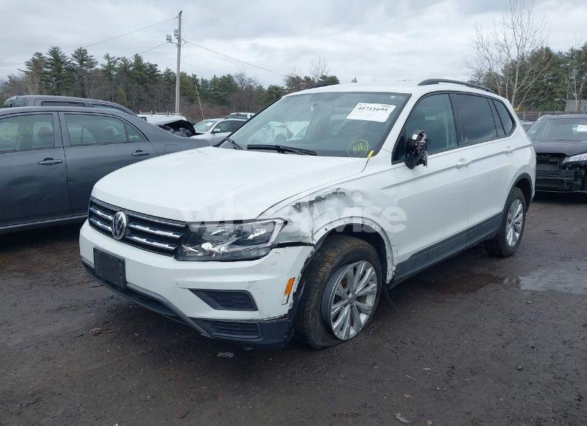 Photo 2 of 2020 Volkswagen Tiguan 2.0T S (VIN 3VV0B7AX3LM143350)