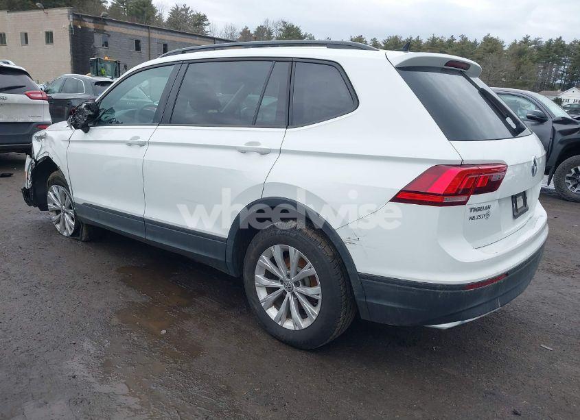 Photo 3 of 2020 Volkswagen Tiguan 2.0T S (VIN 3VV0B7AX3LM143350)