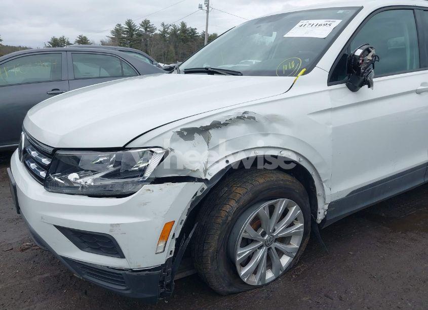 Photo 6 of 2020 Volkswagen Tiguan 2.0T S (VIN 3VV0B7AX3LM143350)