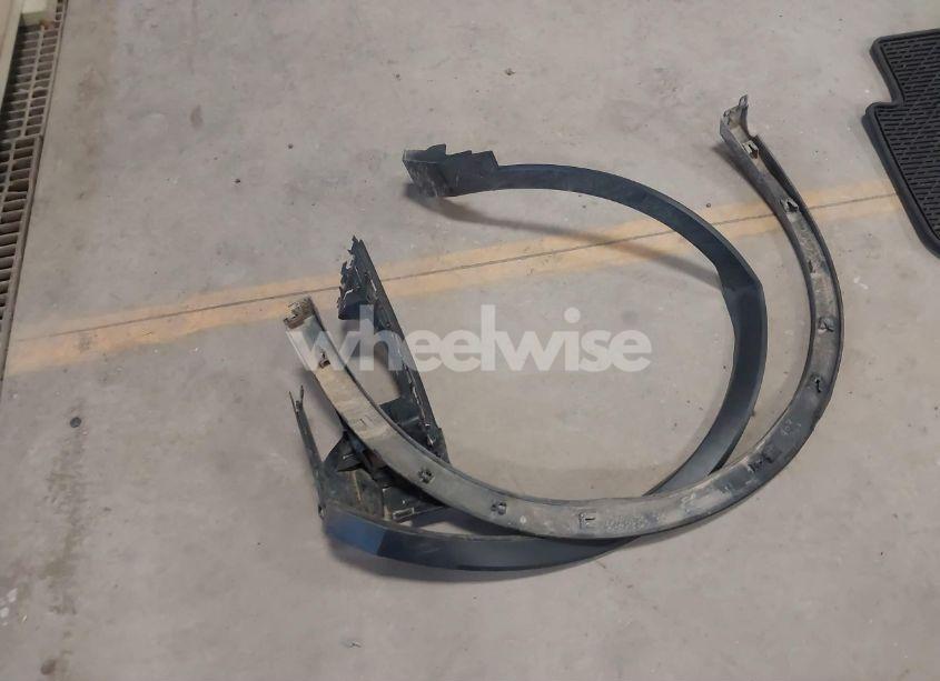 Photo 12 of 2018 Volkswagen Tiguan 2.0T S (VIN 3VV0B7AX4JM019424)