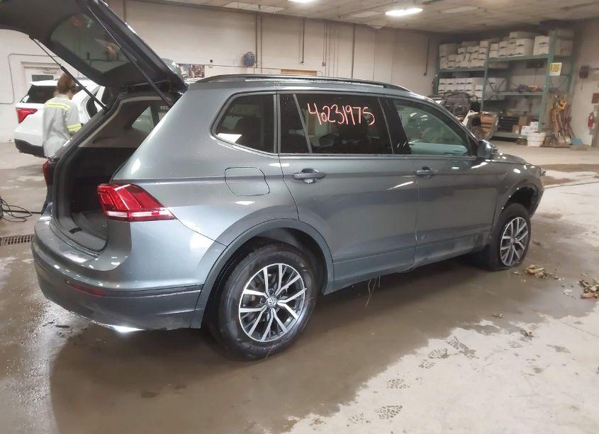Photo 4 of 2021 Volkswagen Tiguan 2.0T S (VIN 3VV0B7AX4MM060172)