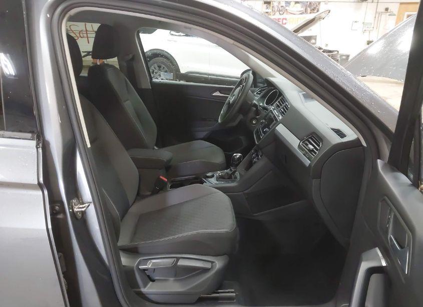 Photo 5 of 2021 Volkswagen Tiguan 2.0T S (VIN 3VV0B7AX4MM060172)