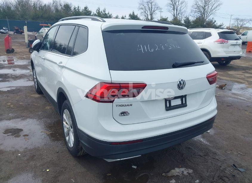 Photo 3 of 2019 Volkswagen Tiguan 2.0T S (VIN 3VV0B7AX5KM053471)