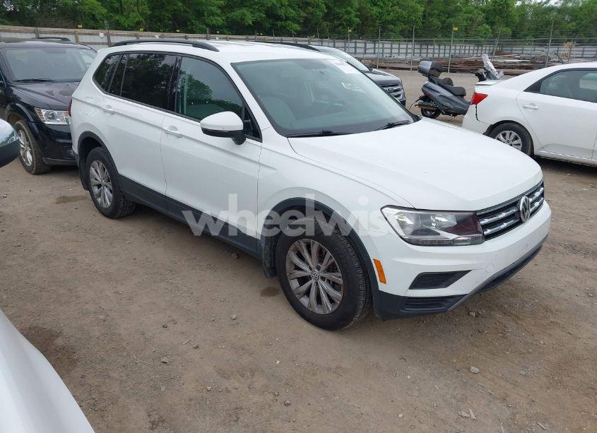 2020 Volkswagen Tiguan 2.0T S (VIN 3VV0B7AX5LM131894) main photo