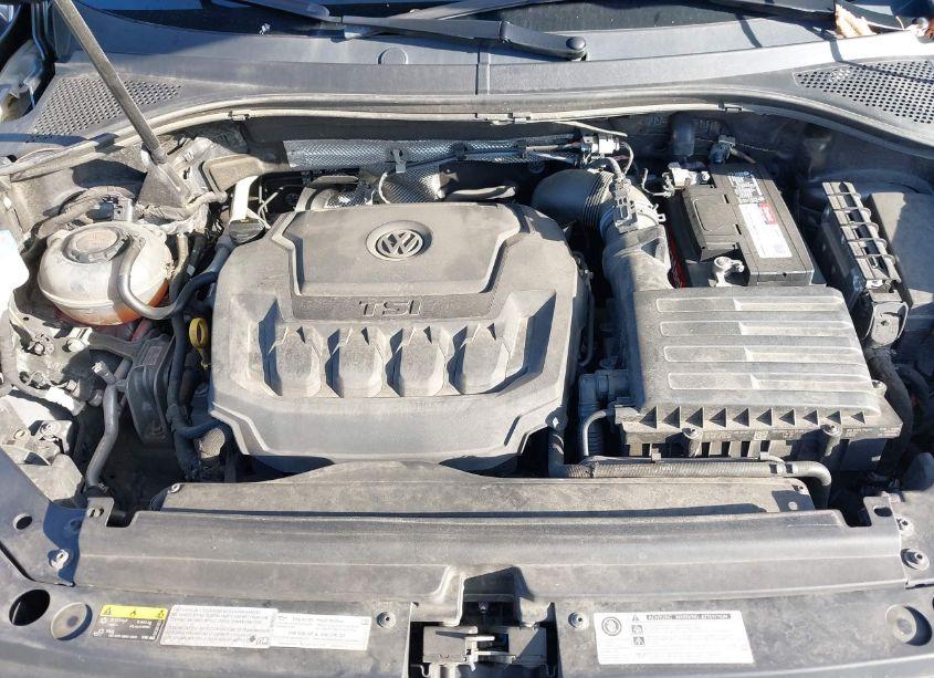 Photo 10 of 2018 Volkswagen Tiguan 2.0T S (VIN 3VV0B7AX6JM094173)