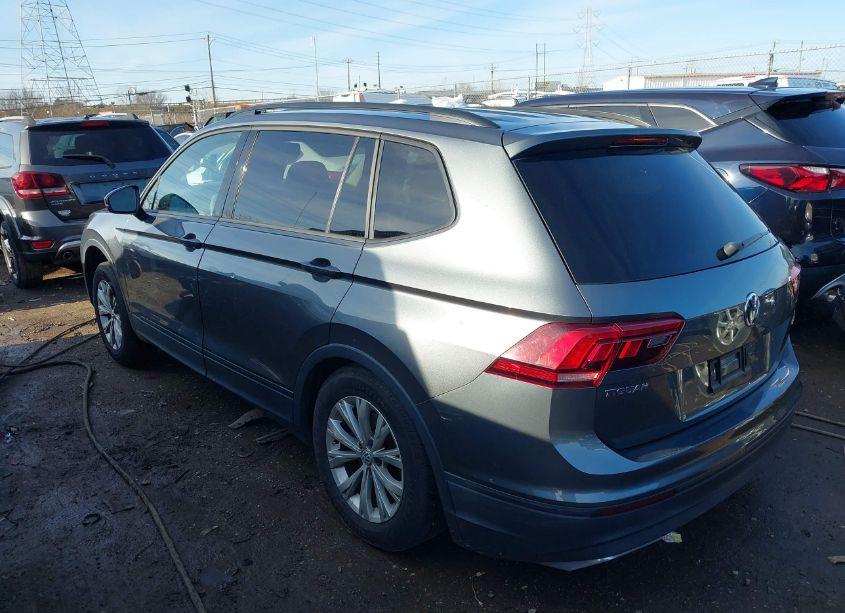 Photo 3 of 2018 Volkswagen Tiguan 2.0T S (VIN 3VV0B7AX6JM094173)