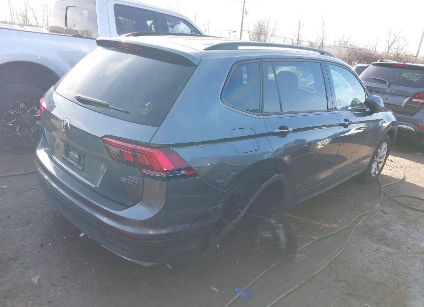 Photo 4 of 2018 Volkswagen Tiguan 2.0T S (VIN 3VV0B7AX6JM094173)