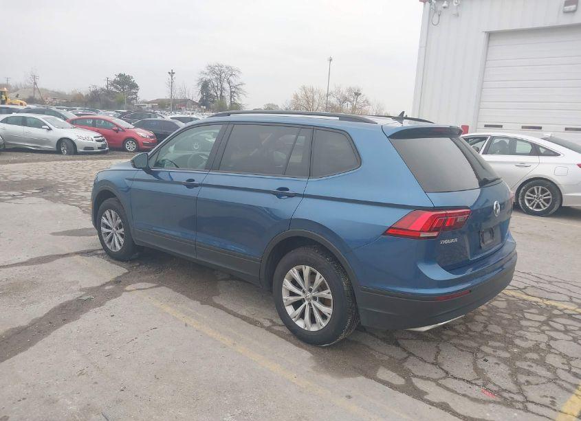 Photo 3 of 2020 Volkswagen Tiguan 2.0T S (VIN 3VV0B7AX6LM166296)